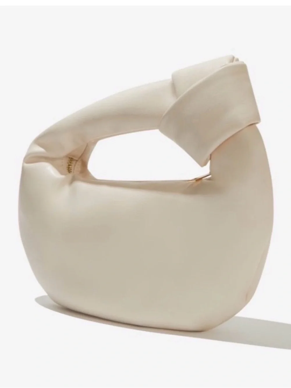 Melie Bianco The Alexandra in Light Cream